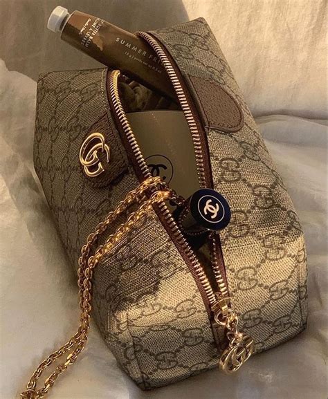 bolo fake chanel|chanel bag counterfeit.